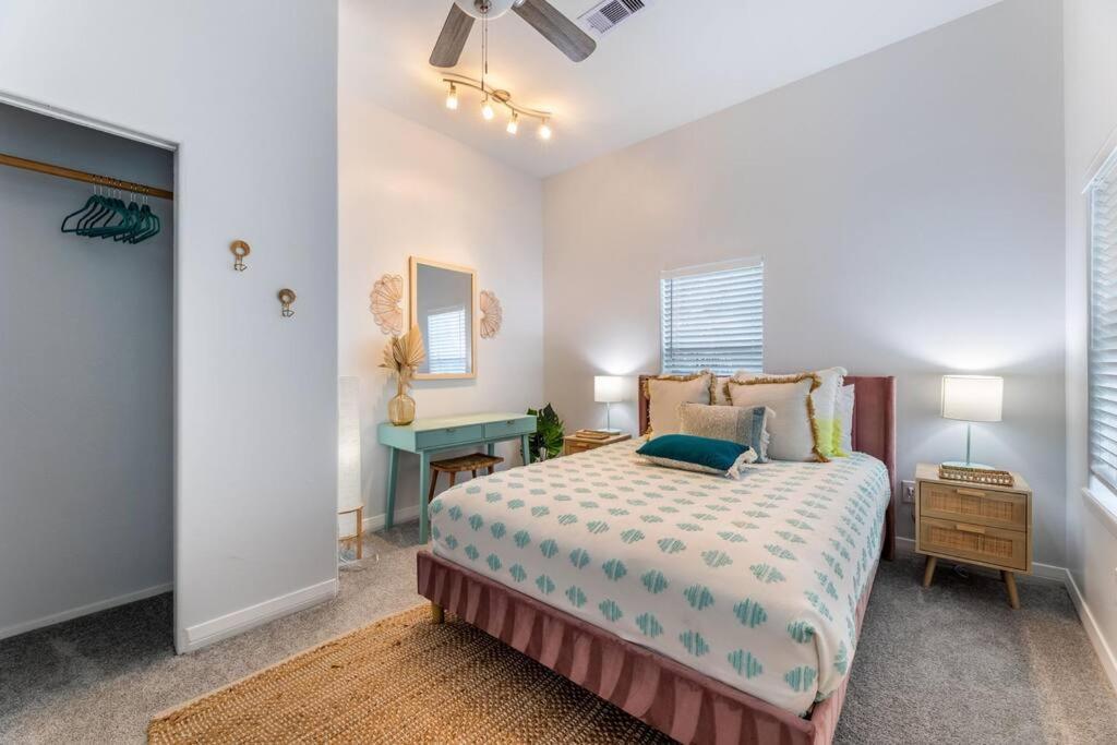 5/3 With A Heated Pool 2 Min From Beach, Updated Galveston Esterno foto