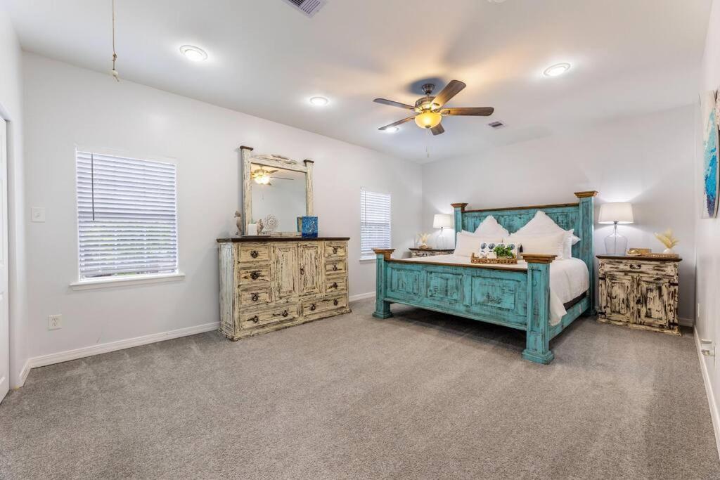 5/3 With A Heated Pool 2 Min From Beach, Updated Galveston Esterno foto