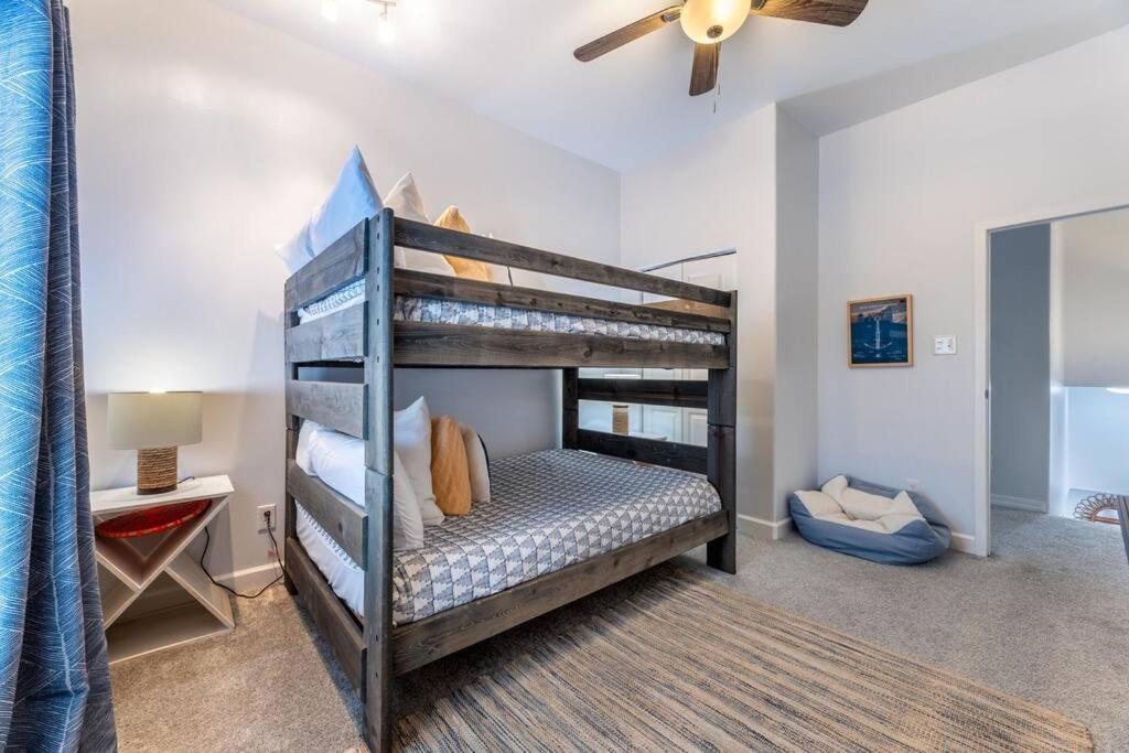 5/3 With A Heated Pool 2 Min From Beach, Updated Galveston Esterno foto