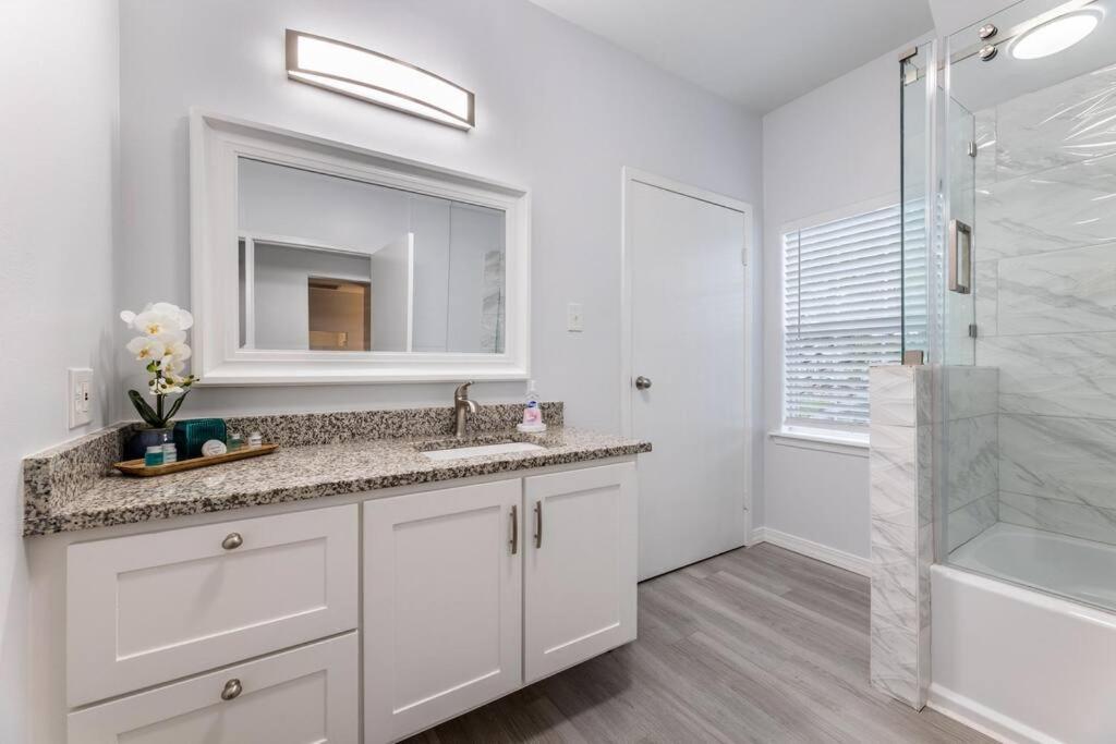 5/3 With A Heated Pool 2 Min From Beach, Updated Galveston Esterno foto
