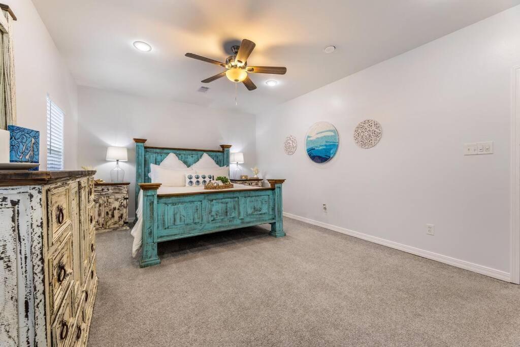 5/3 With A Heated Pool 2 Min From Beach, Updated Galveston Esterno foto