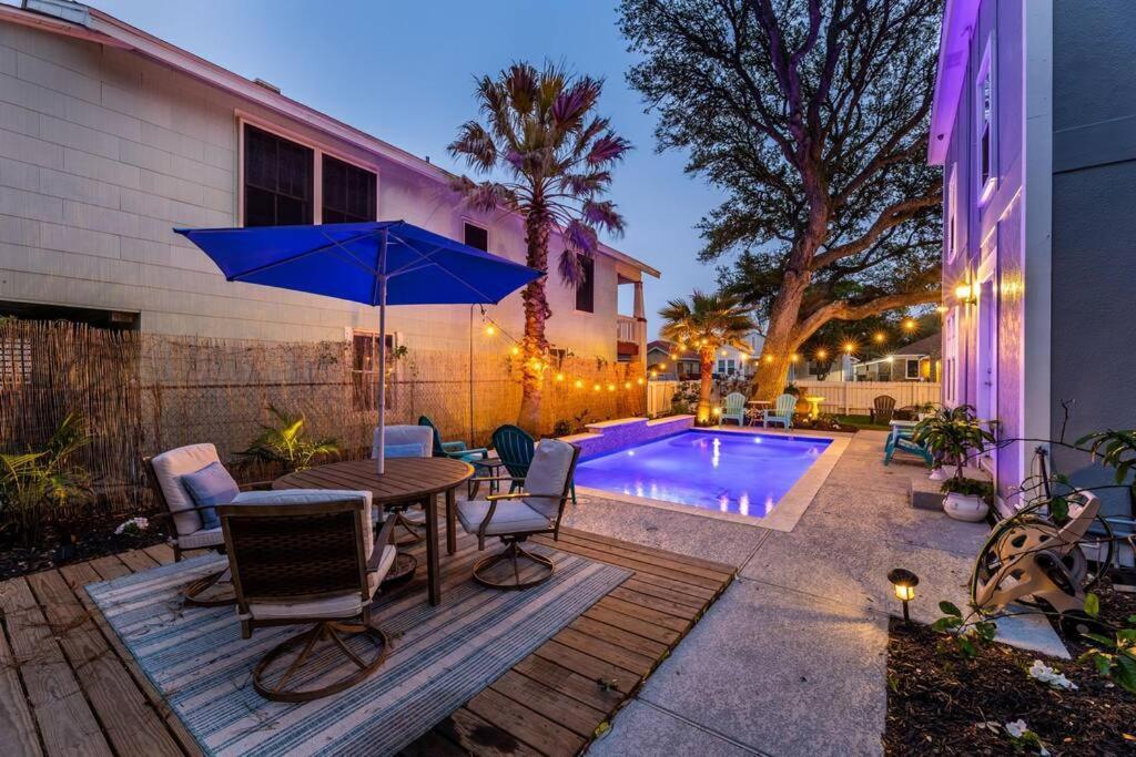 5/3 With A Heated Pool 2 Min From Beach, Updated Galveston Esterno foto